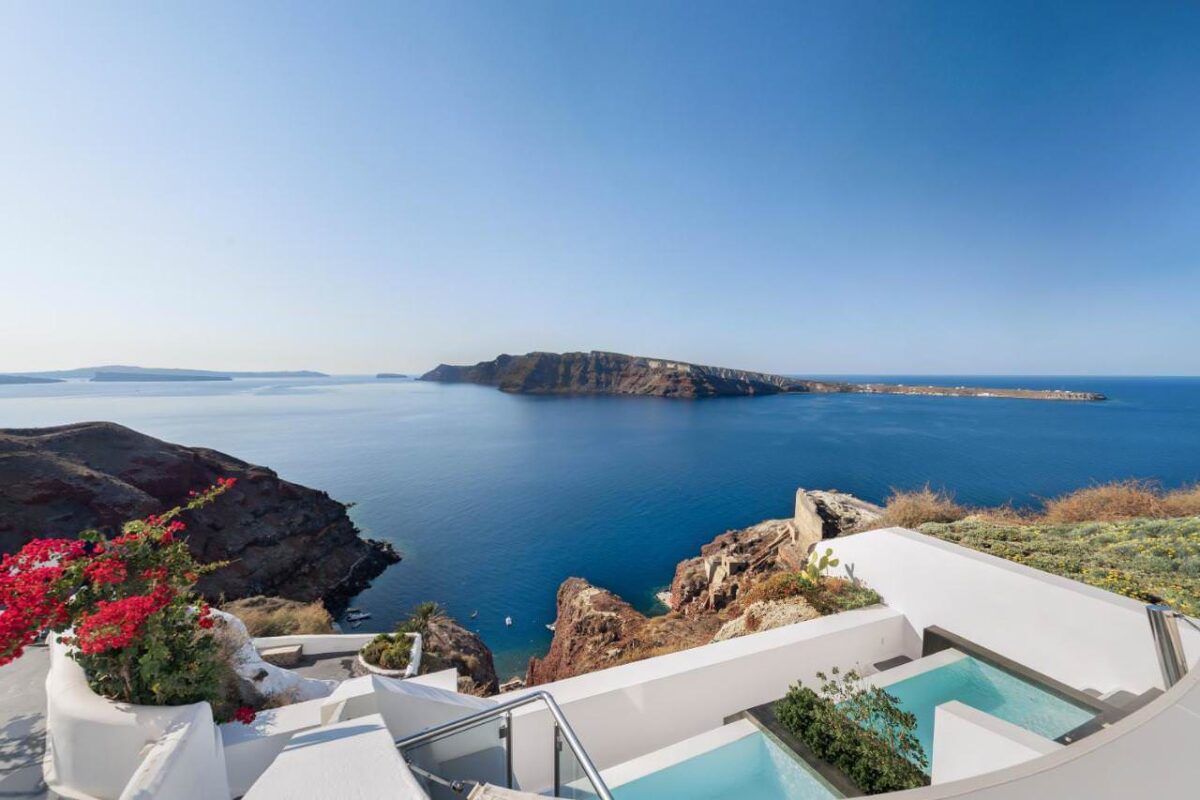 Private pool with Caldera views at Marizan Caves & Villas