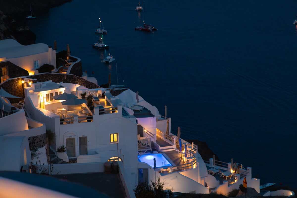 Cliffside accommodation in Oia